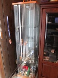 Glass display cabinet with light