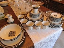 Noritake Expression "Tourmaline" china-service for 8