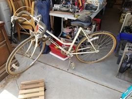 Suprem e-10 Royce-Union