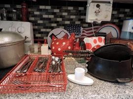 VINTAGE KITCHENWARE