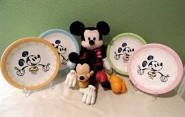 MICKEY MOUSE PLATES AND MICKEY