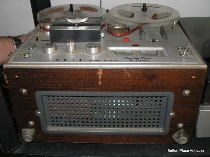Akai 8 track player also many 8 tracks to go with it