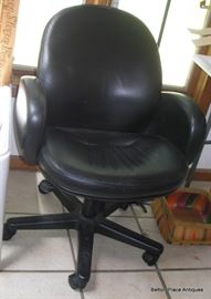 there are two office chairs in this Sale