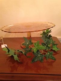 Amber cake plate