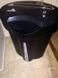 Fellowes shredder
