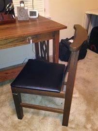 Desk chair