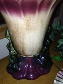 Hull vase