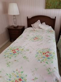 Traditional "Twin Bedroom Set" w/2-Twin Wood Headboards, 2-Night Stands & 1 Chest of Drawers