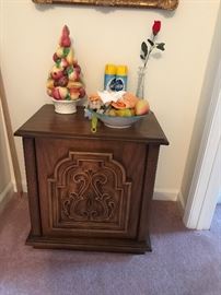 VINTAGE NIGHT STAND
