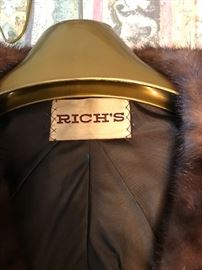 BEAUTIFUL RICJ'S MINK STOLE