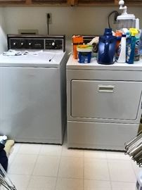 KENMORE WASHER AND DRYER WORKS GREAT