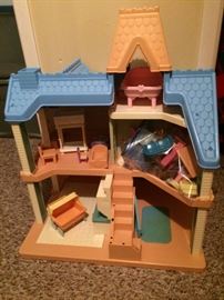 Doll house with firniture