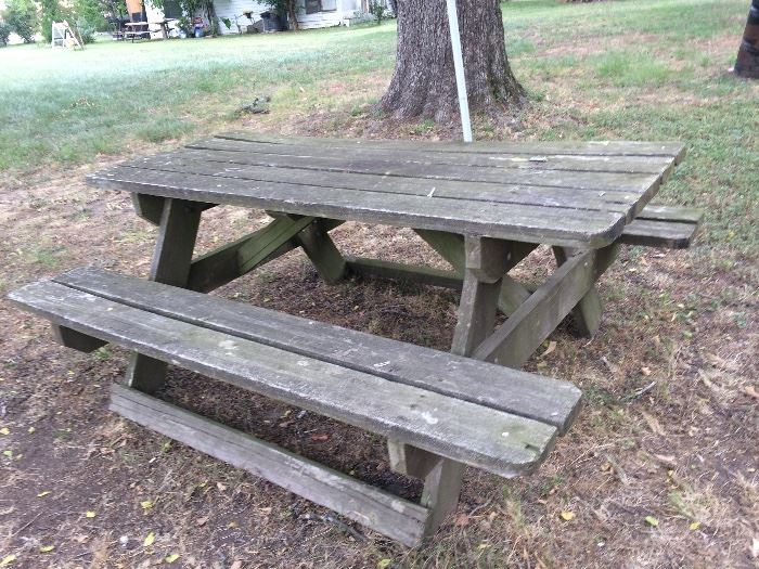 Old school picnic table