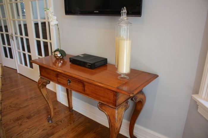 Console Table and Decorative Items