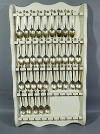 WM Rogers Presidential Spoon Collection on Display Rack, Qty 34 Spoons
