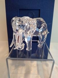 Swarovski "Inspiration Africa" elephant Annual Edition 1993, quanity of 2 1 with box, 1 without box