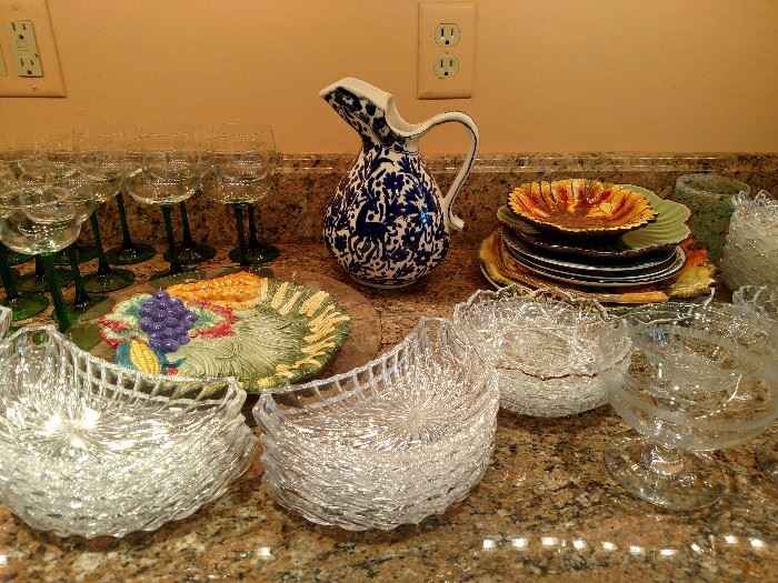 Kitchen pottery, porcelain and glassware