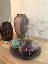 Assorted decorative itmes