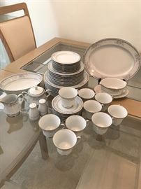 Set of fine china, "Silk Garland" by Noritake