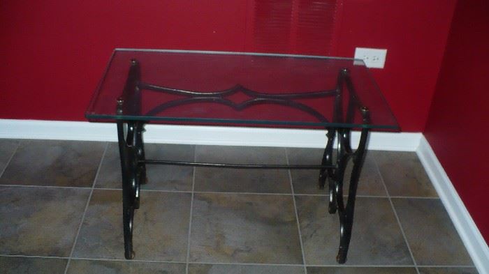 SEWING MACHINE BASE AND GLASS TOP STAND