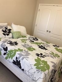 Queen Sized Bedroom Set Mattress