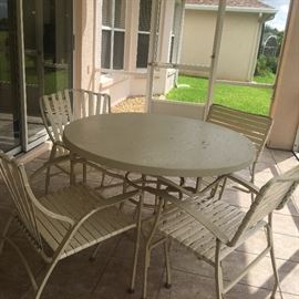Metal table and 4 metal chairs