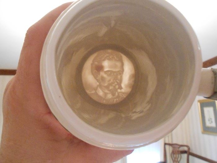Lithophane at the bottom of the stein