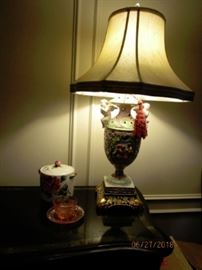 Buffet table lamp 