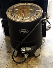 The Big Easy Char Broil Gas Turkey Fryer, Black/Stainless Steel