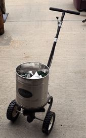 Spyker Grass Seed Spreader