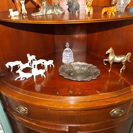 horse figurines