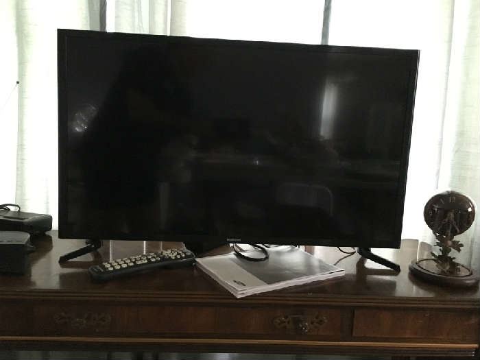 Samsung 32" Flat Screen TV  