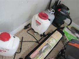 Canopy. Wet Dry Vac.