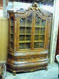 Fantastic Bombay Glass Cabinet