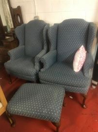 #66 sherrill furniture (2) blue wing back chairs $75 ea $150.00
#67 sherril furniture blue ottaman w qa legs $25.00