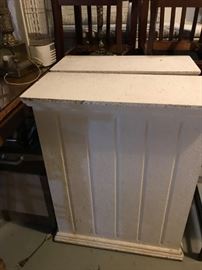 #91 white wood pedistals 24x10x30 2@ $20 $40.00