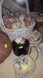Basket of Shells that lights up + deco items