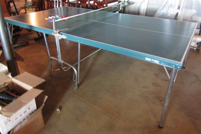 Regulation Ping-Pong table