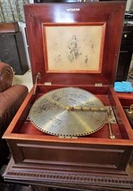 Antique Regina player