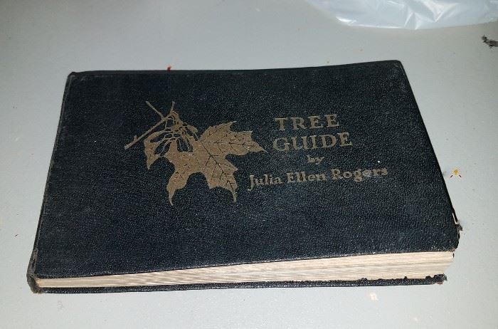 Tree guide book