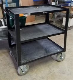 Rolling equipment cart