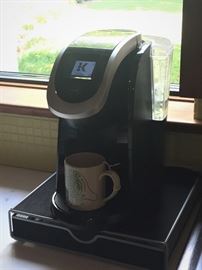 Keurig 2 X - with base and a ton of coffee inserts