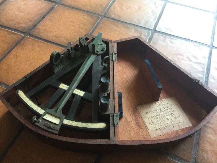 Vintage Sextant -  Complete in original box  ** One just like this is found in the Harvard Collection!
