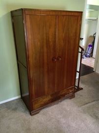 MAHOGANY WARDROBE