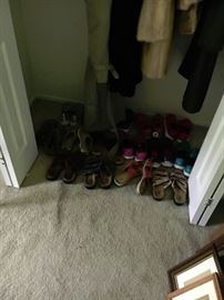 SHOES