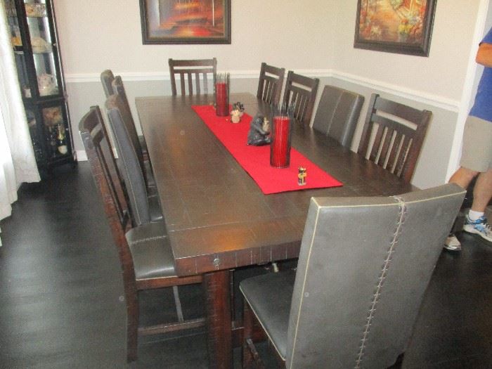 Large dining room table with seating for 10 (extra leaf is not shown)