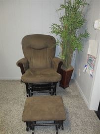 Padded rocking chair with ottoman