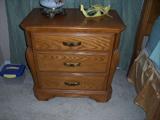 5 PIECE BEDROOM SUITE WITH 2 NIGHTSTANDS