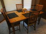 VERY NICE 5pc. DINETTE STE
