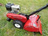 CRAFTSMAN 850 SERIES 17" REAR TINGE ROTOR TILLER. LOOKS NEW